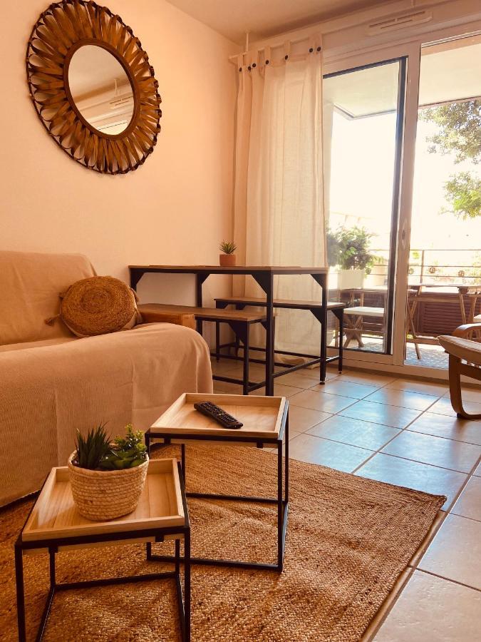 Chez Louis De Uzes Apartamento Exterior foto