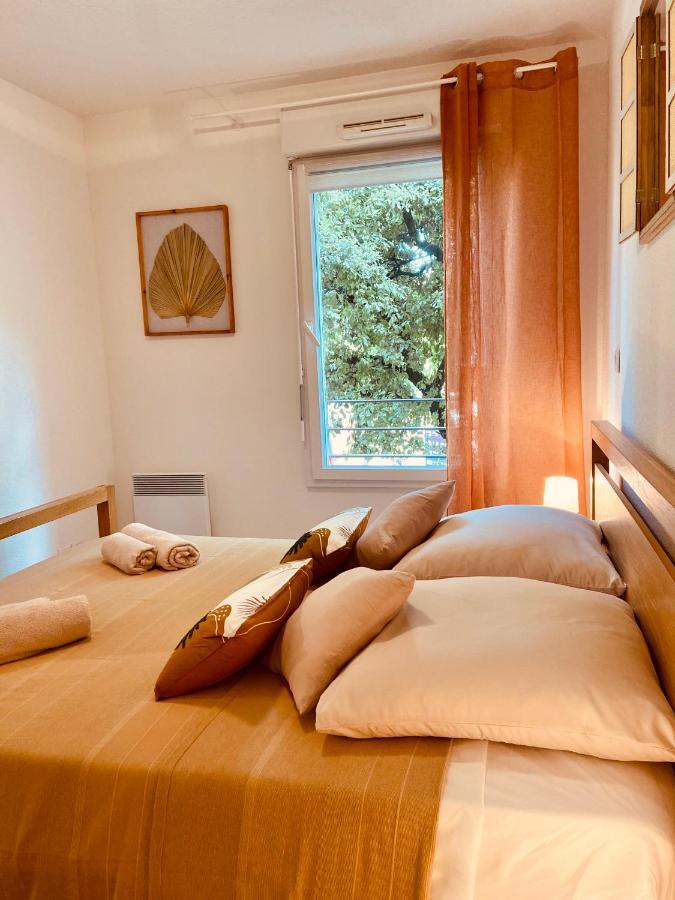 Chez Louis De Uzes Apartamento Exterior foto
